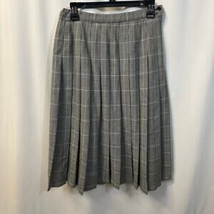 Pendleton Vintage VTG 100% Virgin Wool Herringbone Black White Pleated Skirt 12
